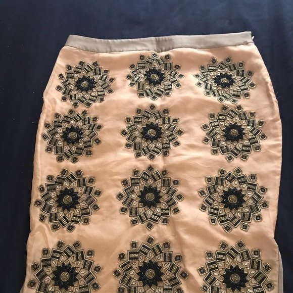 Skirt - Picture 3 of 7